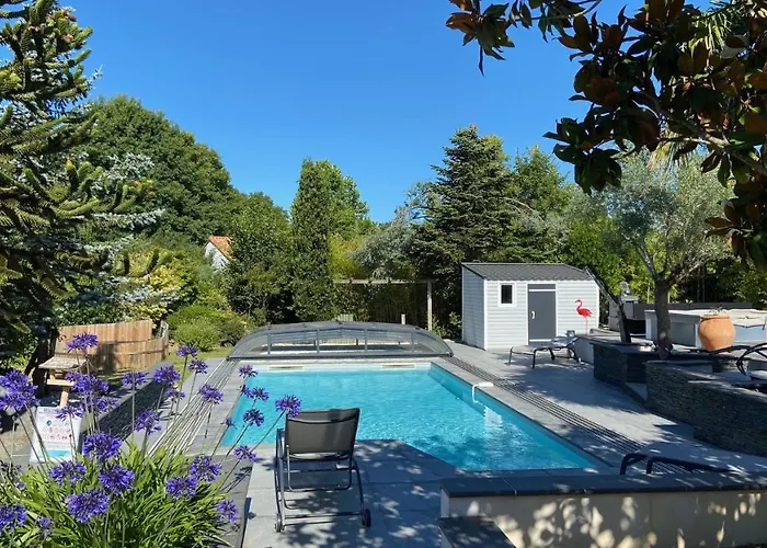 Villa Adorable Avec Balnéo Et Piscine